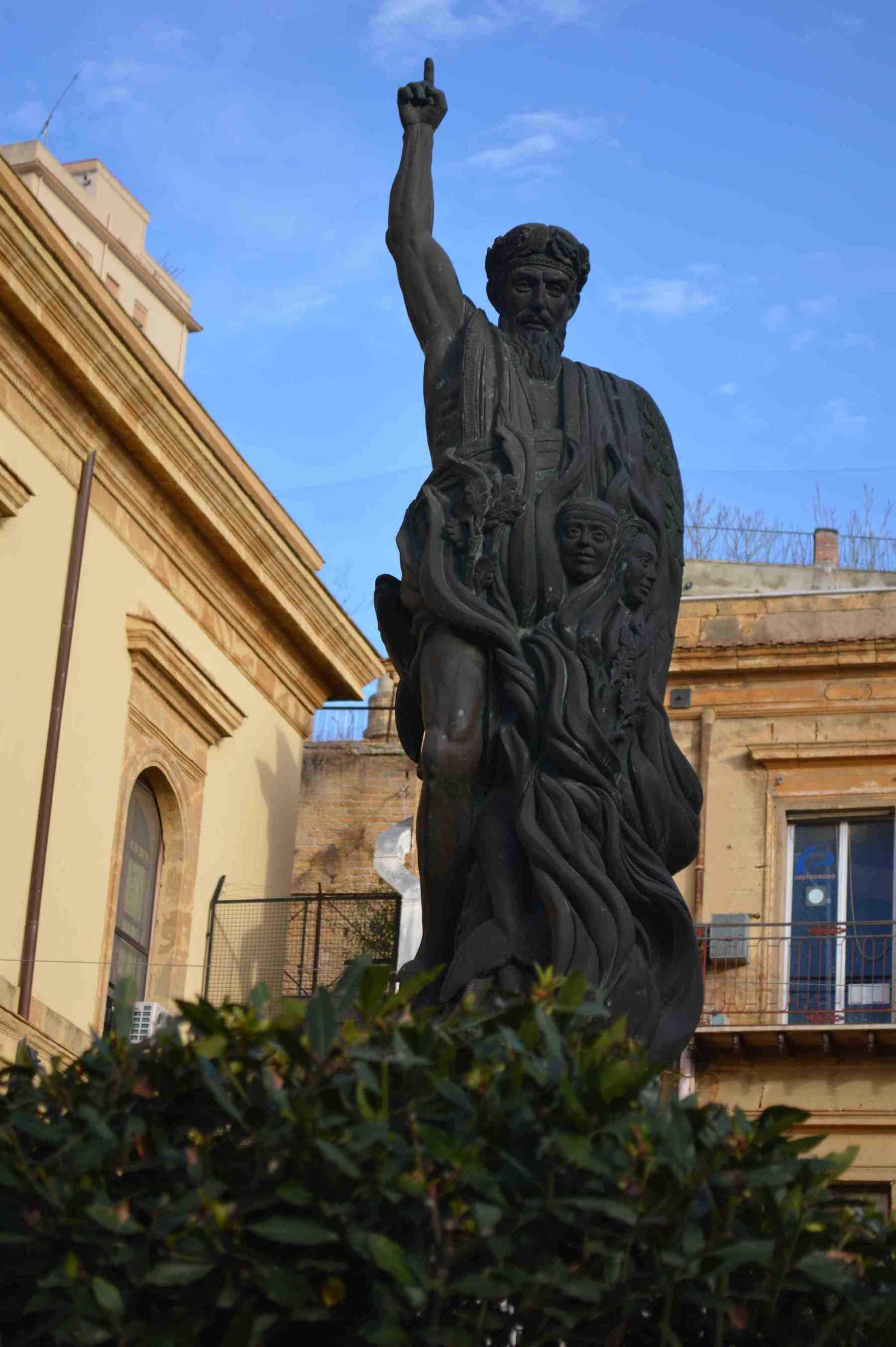 Statua Empedocle, Agrigento - 02.jpeg